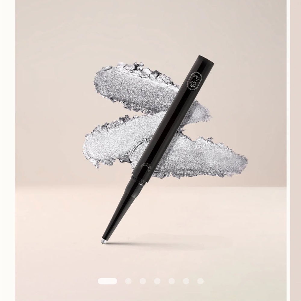 EM Cosmetics Silver Lining Gel Liner